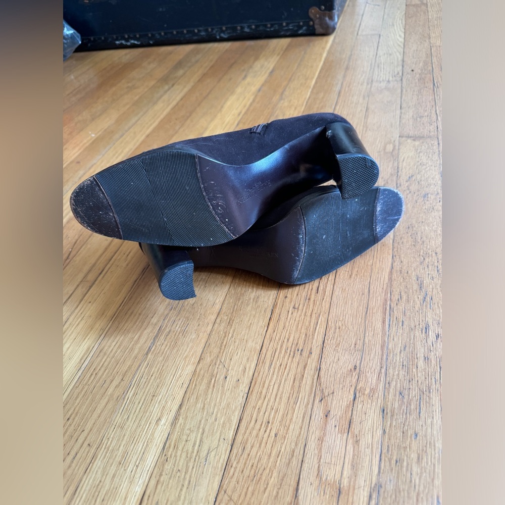 Vintage Ralph Lauren Suede Heeled Ankle Boots w Leather Cap Toe Sz 9 1/2 - Picture 4 of 13